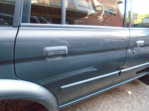 Porta Tarsei Direita Pajero Sport.3.0 2004 So Lata Com Friso