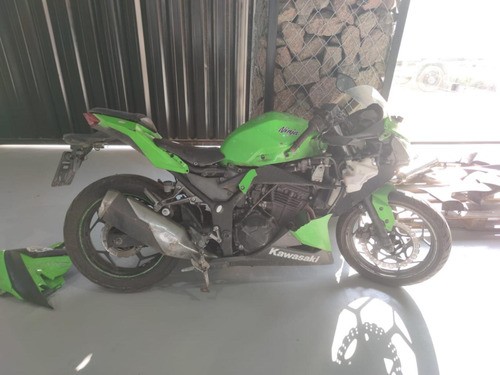 Acabamento Do Painel C/detalhe Kawasaki Ninja 300