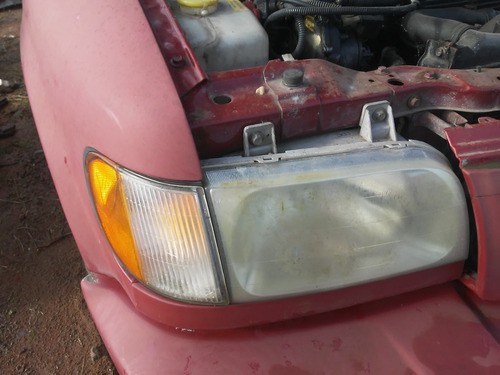 Farol Direito Kia Sportage 1999 4x4 2.0