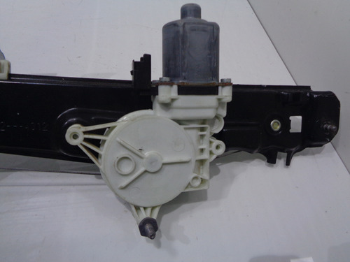 Máquina Vidro Traseira Esquerda Peugeot 208  2014  2019