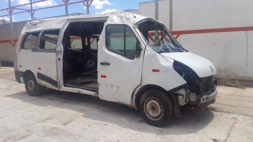 Sucata Renault Master 2.3 2022 - Rs Campo Bom