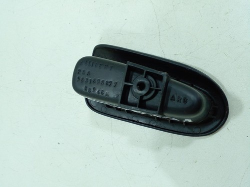 Moldura Puxador Interno L.e Peugeot 206 Sw 08 9631696877 (m)