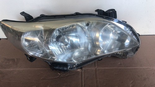 Farol Toyota Corolla Mascara Negra 2011 Com Detalhe