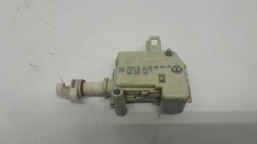 Motor Trava Portinhola Vw Golf 1999 A 2006 1j6810773b