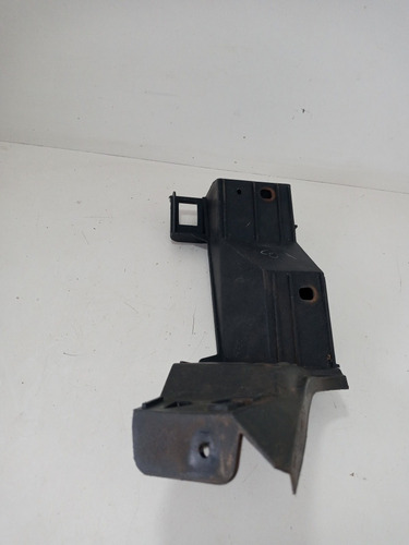 Guia Parachoque Traseiro Esquerdo Vw Polo 6q6807393 Original