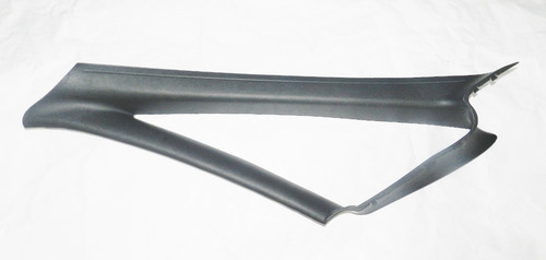 Moldura Esquerda Para-brisa Citroen Xsara Picasso 02/08