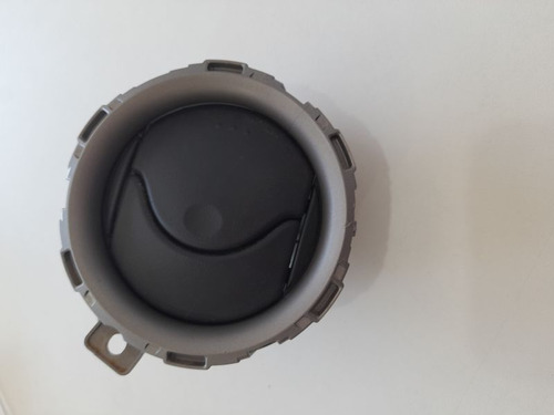 Difusor De Ar Nissan Versa 2014 687601hk0a 