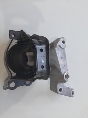 Coxim Motor Hidráulico Direito Nissan Versa 2014