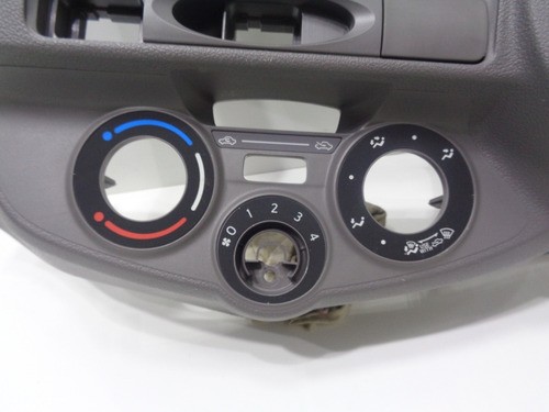 Moldura Central Difusor  Etios Xls1.3 Sd 2013 