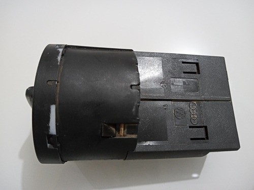 Botæo Chave Farol Gol Saveiro Parati Vw 373941531g