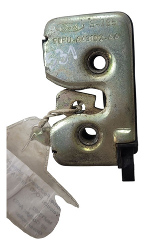 Fechadura Porta Malas Ford Fiesta/ 2001 (al) Com Detalhe
