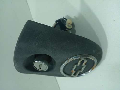 Moldura Fechadura Porta Malas Gm Corsa 96/02 93250212 (m)