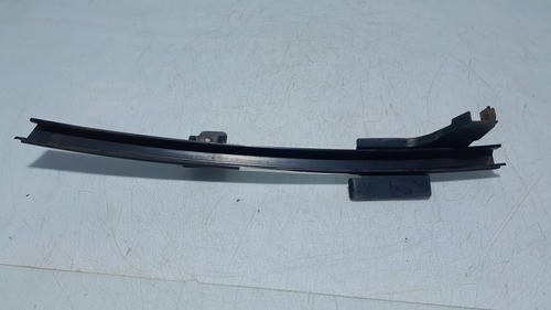 Guia Do Vidro Porta Traseira Esquerda Hilux Sr5 1995/2004