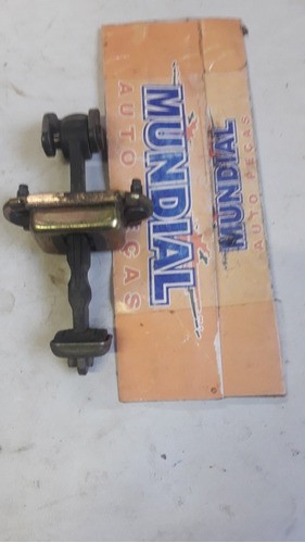 Limitador De Porta Traseira Esquerda Ford Focus 2001/09