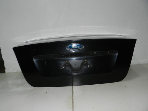 Tampa Traseira Porta-malas Ford Focus Sedan 09/13 Detalhe