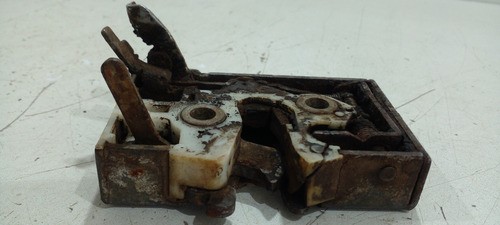 Fechadura Porta L.e Vw Gol 1984/95 (r)