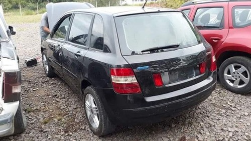 Sucata Fiat Stilo 1.8 Gasolina 2003 Rs Caí Peças