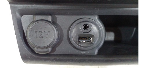 Moldura C/cinzeiro 12v, Usb, Auxiliar Peugeot 208 14/17 (r)