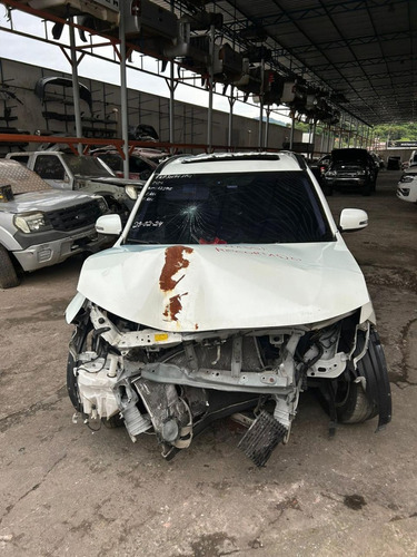Outlander 2014 2.0 Automática 4x2 160cv -disponivel Em Peças