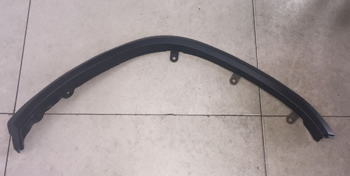 Moldura Paralama Traseiro Direito Toyota Hilux Sw4 16/20