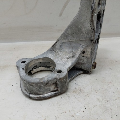 Suporte Da Tulipa Lado Direito Peugeot 206 1.0 16v 