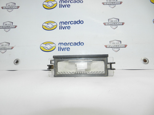 Luz Lanterna Placa Renault Logan Sandero 2007 A 2013 Detalhe