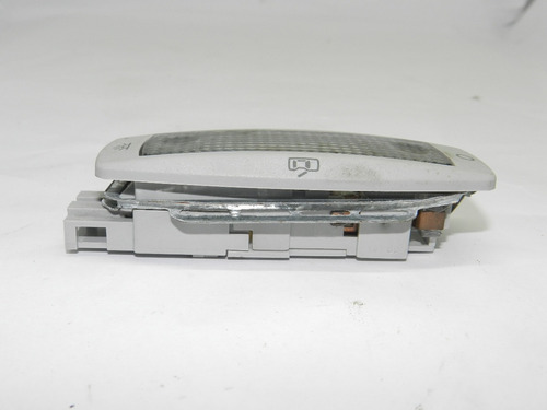 Luz Teto Cortesia Lateral Vw Spacefox Golf Bora 3b0947291