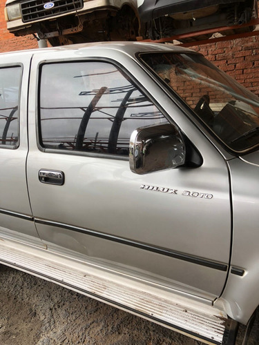 Toyota Hilux 3.0 2003 4x4 Manual Retira Peças - Rs Campo Bom