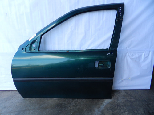 Porta Dianteira Esquerda Gm Vectra Gls 4p 97/05 Com Detalhes
