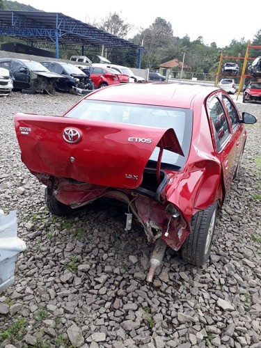 Ty Etios Sedan 1.5 96cvs Flex 2016 Vendido Em Peças Rs Cai