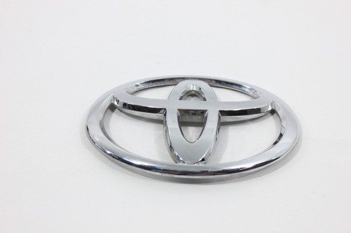 Emblema Logo Toyota Porta Mala Hilux Sw4 16/20 Usado (636)