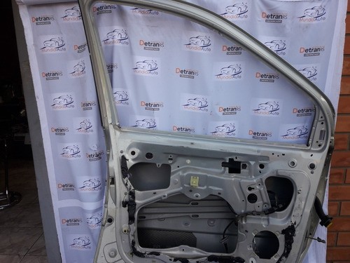 Porta Dianteira Esquerda Renault Scenic 99/07 0098