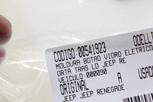 Moldura Botão Vidro Elétrico Porta Tras Ld Jeep Renegade 15/