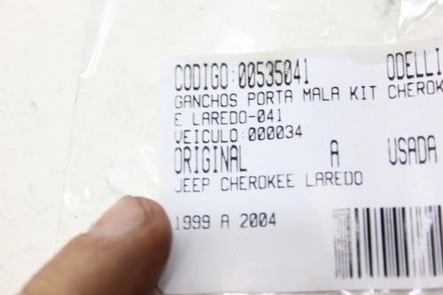 Ganchos Porta Mala Kit Cherokee Laredo 99/04 Usado (041)