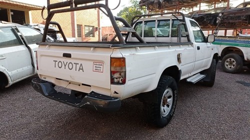 Hilux Cabine Simples 3.0 Diesel 2004 Motor Cambio Em Peças 