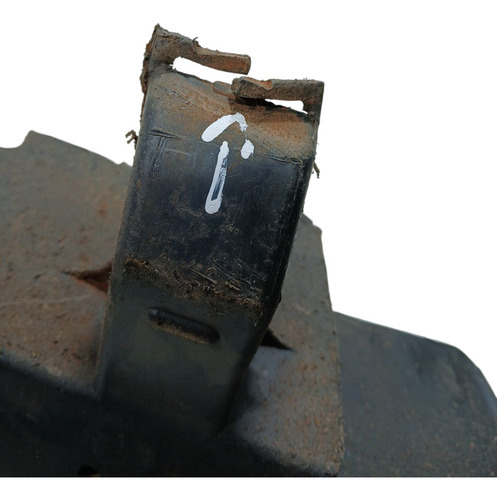 Suporte Parachoque Tras. E  Renault Clio 03 C/ Detalhe (ap)