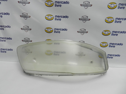 Lente Acrílico Farol Direito Gol Saveiro Parati G4 Detalhe