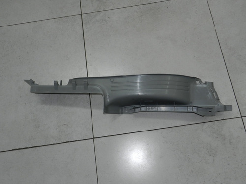 Soleira Traseira Esquerda Renault Scenic 99/06 7702280104