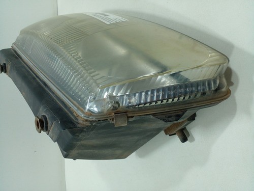 Farol Esquerdo Passat Variant 1998/1999 (m)