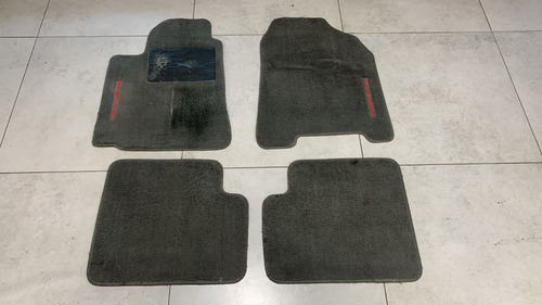 Jogo Tapete Toyota Corolla 1998 A 2002 Com Detalhe