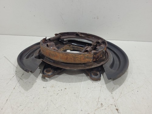 Flange Freio Traseiro Esquerdo Toyota Corolla (t)