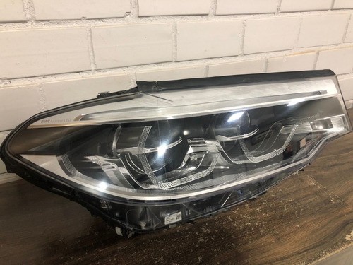 Farol Direito Bmw 540i 2018 Com 2 Orelhas Consertadas