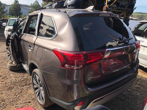 Motor Cambio Portas Suspensão Rodas Lanternas Outlander 2019