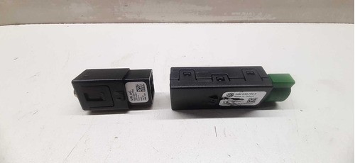 Entrada Usb E Auxiliar Volkswagen Tiguan 1.4 2017 5q0035724