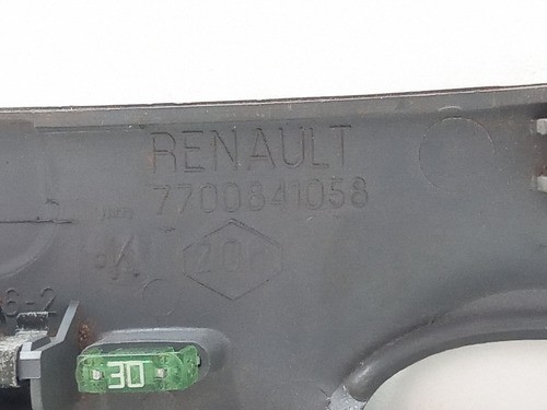 Tampa Caixa De Fusivel Renault Scenic 03/04 Original 