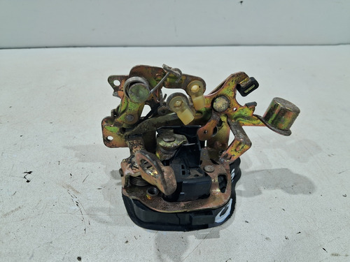 Fechadura Traseira Esquerda Corsa 2000 Cxd45 (av)
