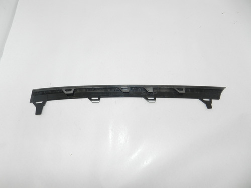 Moldura Grade Superior Lado Direito Vw Fox 15/20 5z0853768a