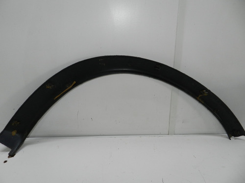 Moldura Para-lama Dian. Esq. Gm Corsa Sedan 99/12 C/ Detalhe