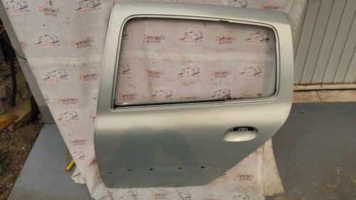 Porta Traseira Esquerda Renault Clio Sedan 2000/08 15479