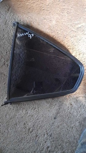 Vidro Fixo Porta Traseira Esquerda Bmw 528 Ano 97 Usado